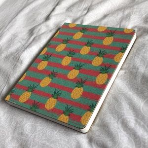 NWOT Pineapple Paradise Journal Notebook